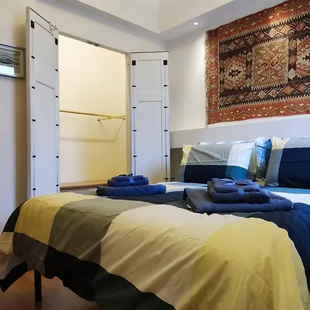 Di Casa Al Colosseo Apartment